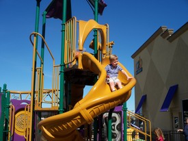 Sat 14 Nov 2009 01:59:04 PM

Andrew attending the birthday party of a classmate, held at O2B Kids in Flemming Island.