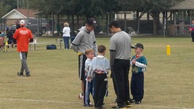 Sat 05 Nov 2011 09:04:00 AM

Andrew was a captain for this Saturday morning game. He chose heads and they won the coin toss!